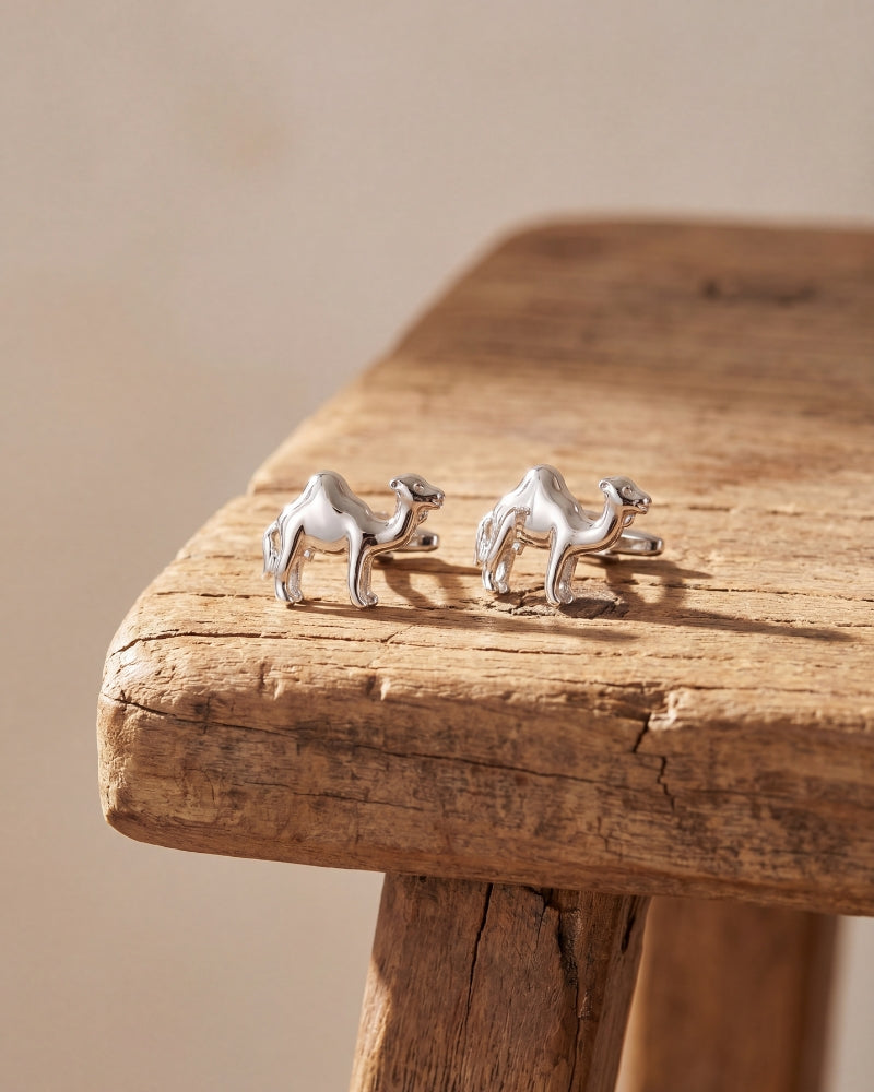 bouton de manchette avec chameau homme